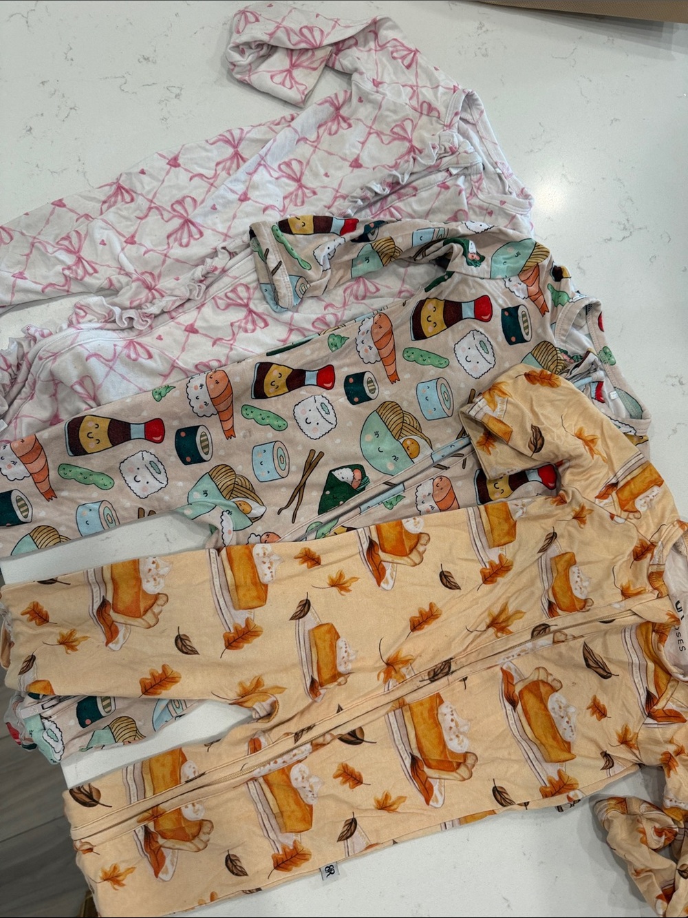3-Pack Kids Pajama Set  buns and roses